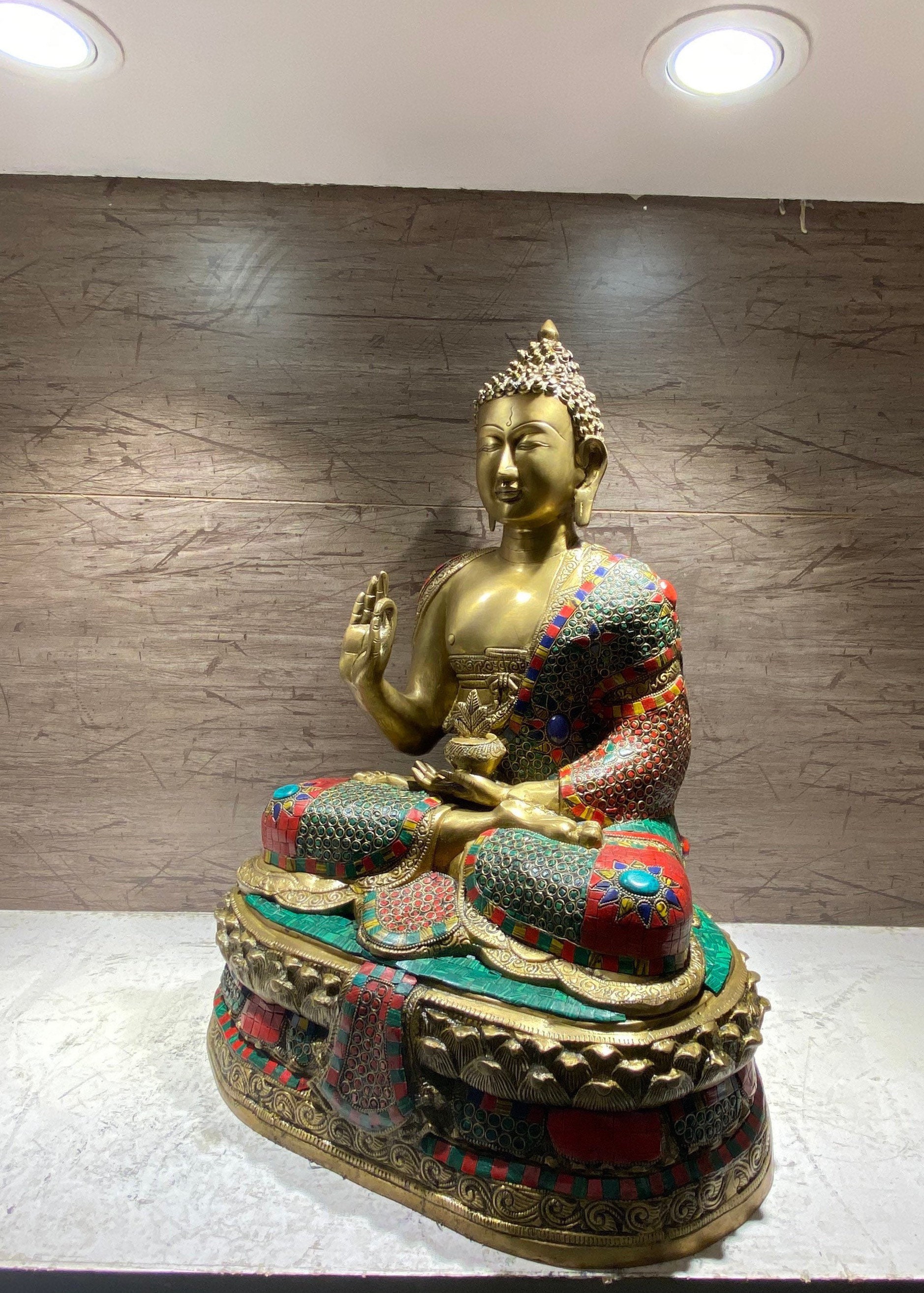 Brass Buddha Statue Large, 63 Cm Big Brass Earth Touching Buddha Idol With  Stonework. Buddhist Temple Yoga Studio Meditation Room Decor. -  Norway