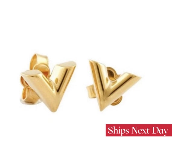 Louis Vuitton classic V earrings gold