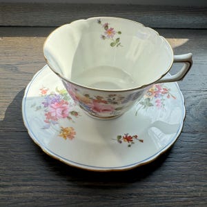 Vintage Royal Crown Derby Teacup & Saucer: Floral Bone China &quot;Derby Posies&quot;