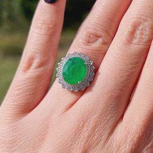 Green EMERALD Royal Style RING Halo Luxury Ractangle Vibrant Green Emerald Halo Ring Aug Birthstone Emerald Neon Glowing Adujustable Size6-8
