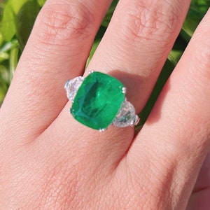 Emerald costume ring shop