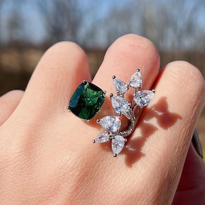Simulated Green EMERALD RING Floral Halo Luxury Vibrant Green Emerald Halo Ring Aug Birthstone Emerald Neon Glowing Adujustable Size 6-8