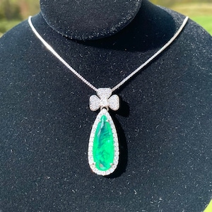 EMERALD Luxury Vibrant Green Lucky Leaf Emerald Halo Necklace Elegant Pendant, Neon Glowing Silver Color Setting Aug Birthstone 18KGP