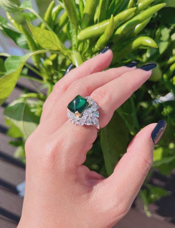 Sugarloaf emerald best sale ring