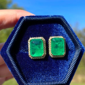 SimulatedEMERALD Earring Luxury Vibrant Green Emerald Earring Halo Stud Super Luxury Style, Neon Glowing Aug Birthstone 18KGP Golden Tone
