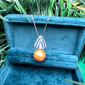 Golden Sea Pearl Pendant Vintage stylish Pearl pendant For ANNIVERSARY Gift For Her