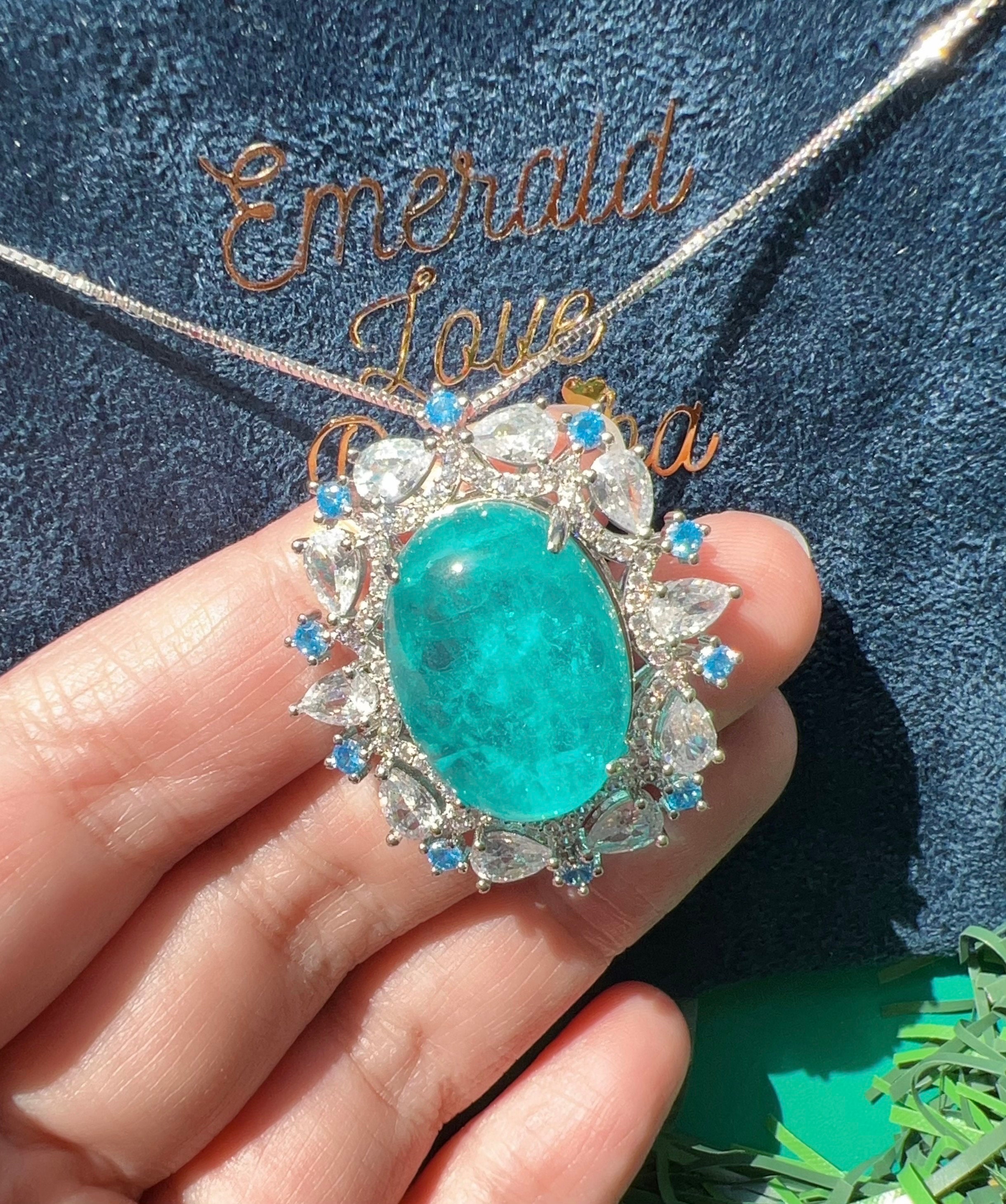 カボションブルーペンダント 高級ハローパライバトルマリン、壮大で