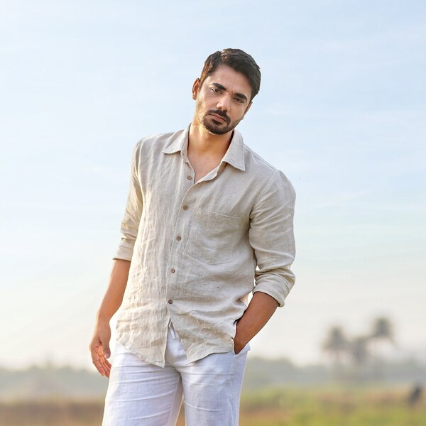 Linen oak shirt for men oatmeal. Long sleeve, classic linen shirt with buttons and stand collar. Summer shirt. Linen clothing for men