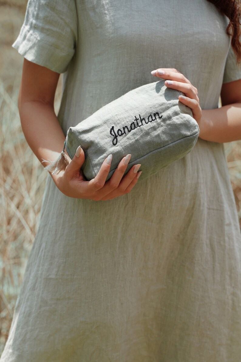 Personalized Pouch, Linen Personalized Pouch, Personalized Bag, Bridesmaid Gift, Embroidered Pouch image 2