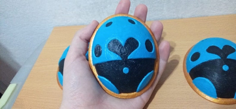 Featured image of post Giorno Ladybug Brooch : Any attack by the opponent that is not a throw/hha/gha will cause them to be.