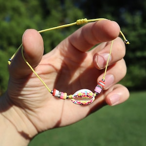 Handmade Colombian Painted Shell Bracelet (from San Andrés)