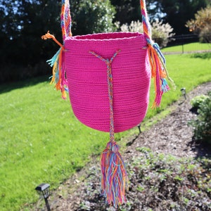 Handmade Pink Mochila Pequeña (small shoulder bag from Colombia)