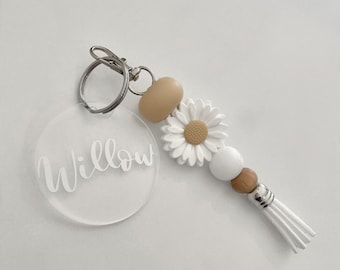 Personalised Keychain /Daisy Beaded Keychain / Flower Beaded Keychain / Keyring / Bag Tag / White / Cream