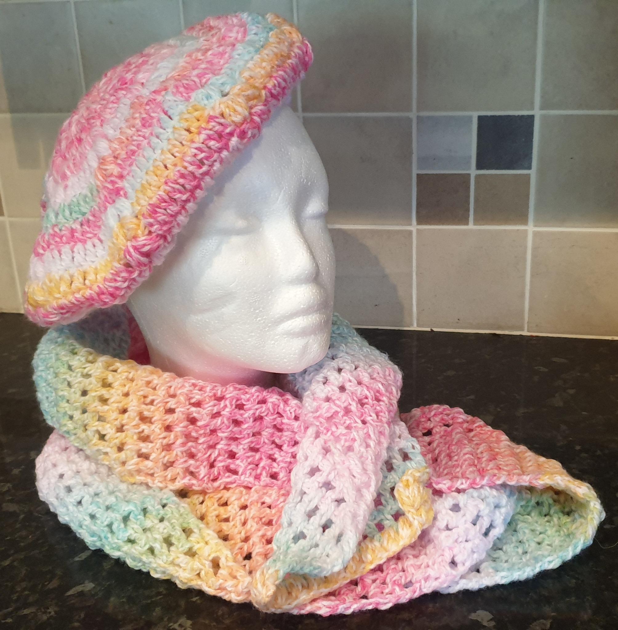 HAT Crochet NEW 2 PC SET Handmade Hat Size 20\