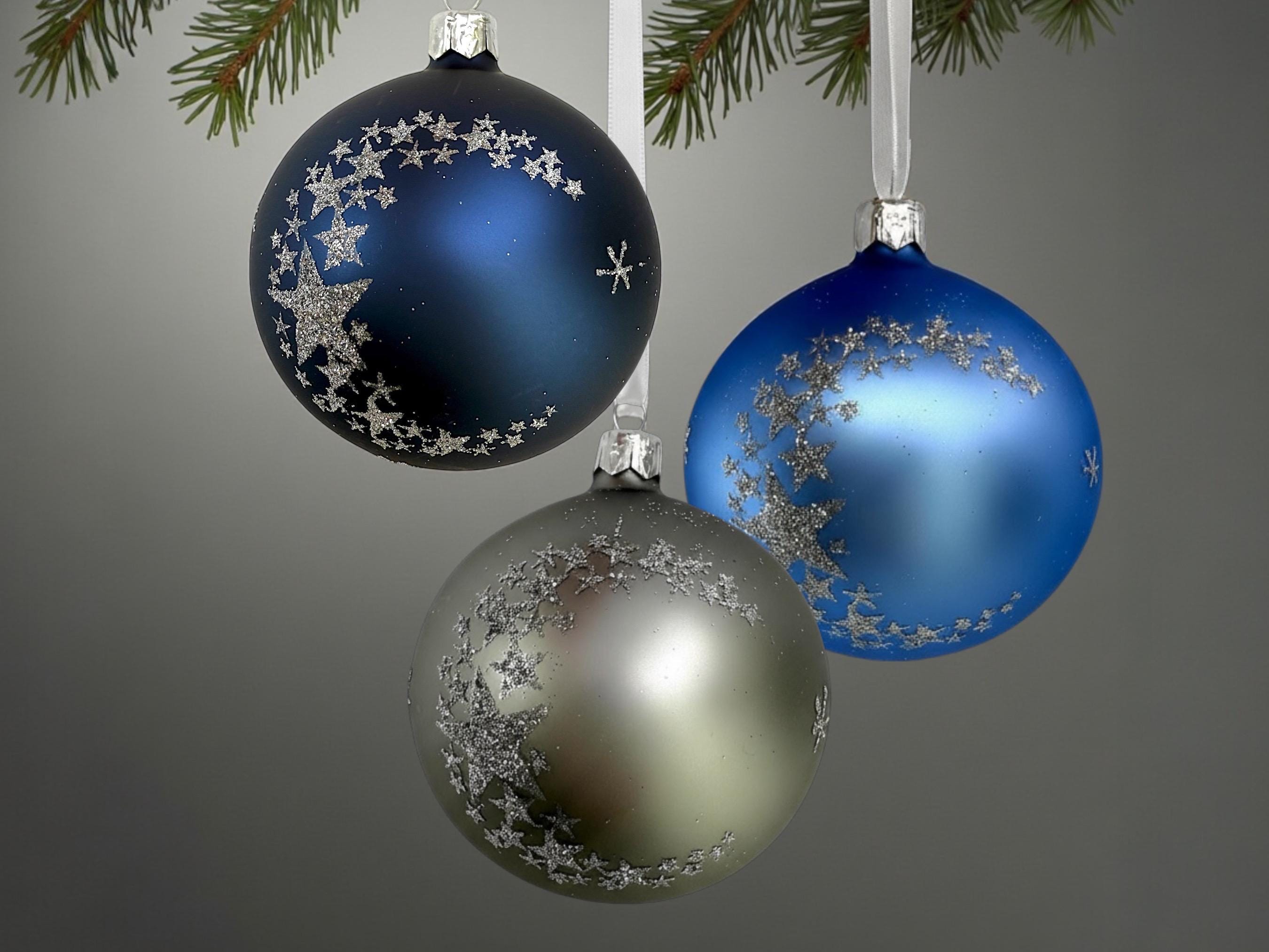 月と星の手描き吹きガラスオーナメント - ブルーとシルバーの