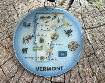 Vermont State Map Christmas Tree Ornament - Art Glass Light Catcher - Travel Gift Burlington Stowe Woodstock