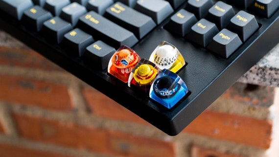One Piece: Three Siblings Keycaps + Trafalgar Law