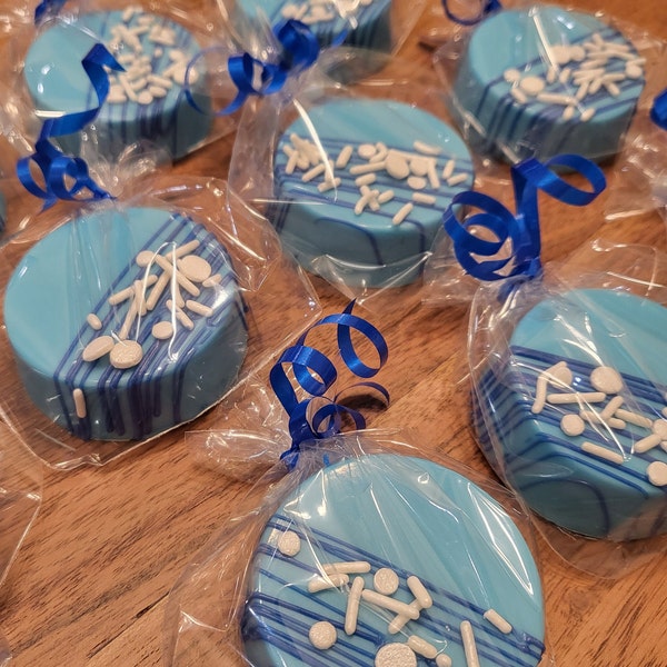 Baby Boy Custom Chocolate Covered Oreos (half dozen), Oreos with Drizzled Chocolate & Pearl Sprinkles, Baby Shower Favors