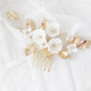 Peigne à cheveux de mariée avec fleurs et perles, or, blanc, bijoux de mariée pour mariage, coiffure de mariée, cheveux, demoiselle d'honneur, coiffure de mariée, bijoux de cheveux de mariée image 3