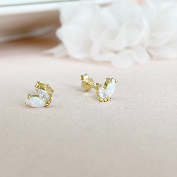 Opal zircon stud earrings, 925 silver gold plated, glitter earrings, gift wife girlfriend, golden earrings with gemstones