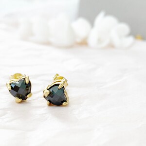 Stud earrings with hearts made of agate, earrings made of silver 925 gold-plated, Mother's Day gift image 7