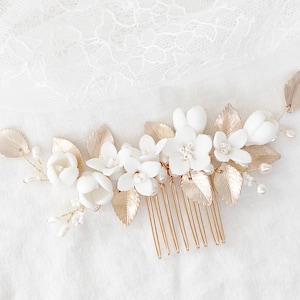 Bridal hair comb, bridal hair jewelry with flowers and pearls, gold, pink, white, bridal jewelry for wedding, hair jewelry bride, bridal jewelry image 3
