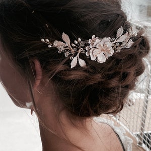 Braut Haarkamm Hochzeit, Brauthaarschmuck Kamm gold, Blumen und Perlen, Hochzeitsschmuck, Haarteil, Steckkamm, Blüten, rosa weiß gold Frisur Bild 3