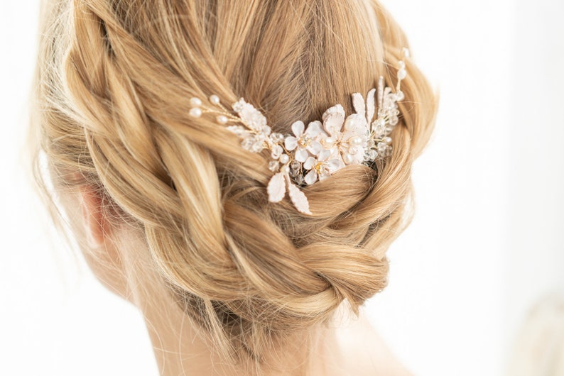 Braut Haarkamm Hochzeit, Brauthaarschmuck Kamm gold, Blumen und Perlen, Hochzeitsschmuck, Haarteil, Steckkamm, Blüten, rosa weiß gold Frisur Bild 9