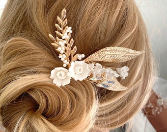 Braut Haarschmuck, Haarnadel mit Blumen, goldenen Blättern und Perlen, weiß, Brautschmuck für Hochzeit, Kopfschmuck, Brauthaarschmuck