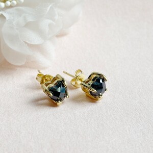 Stud earrings with hearts made of agate, earrings made of silver 925 gold-plated, Mother's Day gift image 10