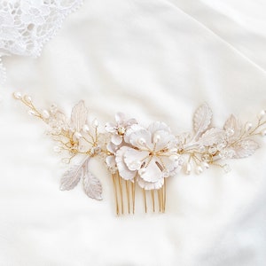 Braut Haarkamm Hochzeit, Brauthaarschmuck Kamm gold, Blumen und Perlen, Hochzeitsschmuck, Haarteil, Steckkamm, Blüten, rosa weiß gold Frisur Bild 8