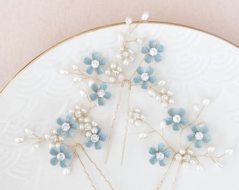 Something blue for the bride! Hair pins plugs bridal jewelry set of three flower hairpins with blue flowers, rhinestones shimmering pearls