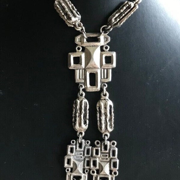 Long collier de Norsk Tinn Norvège Brutalisme Moderniste étain des années 1960