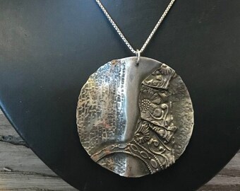 Large artistic pendant disc metal floral