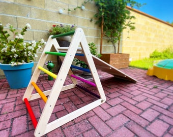 Pikler triangle with ramp - Rainbow version