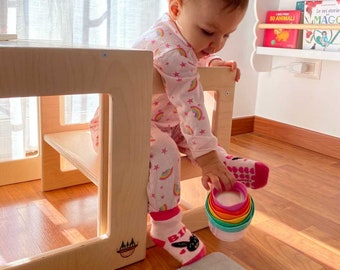 Small table with 1 Montessori chair