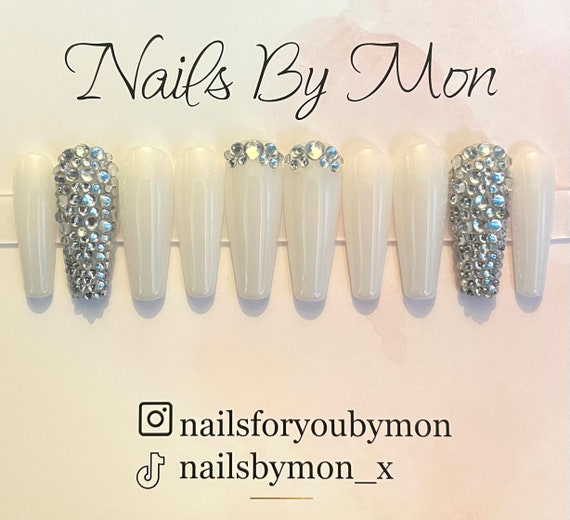 Luxury Press on Nails Milky White Rhinestones Accent Glitter