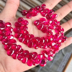 Perle lisce di quarzo corindone rosa a forma di pera, misura 11-13 mm