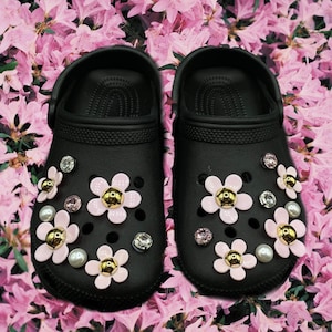 Crocs Charms Flower and Diamond and Pearl 18pcs Set. Charms for Crocs.