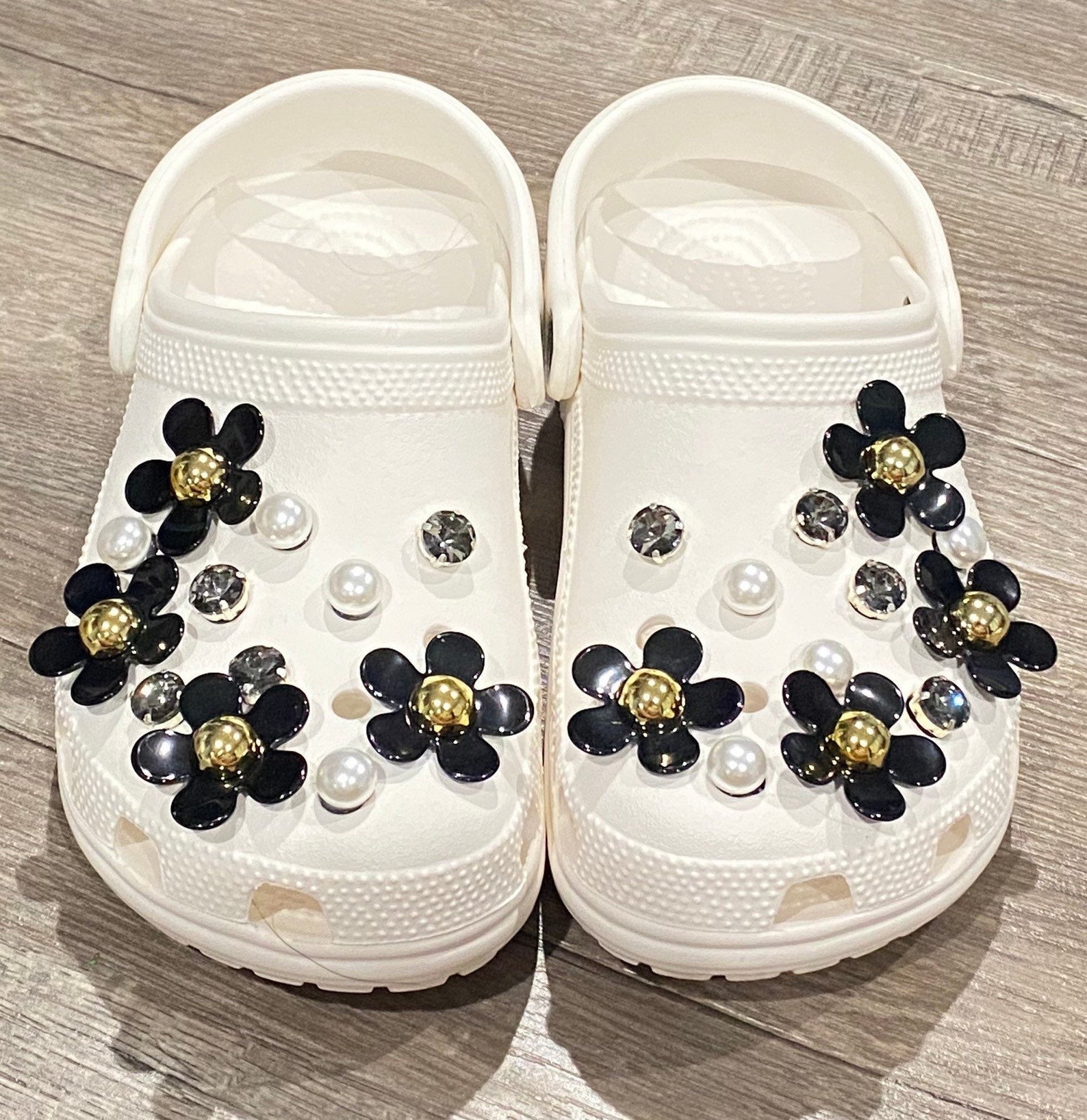 Crocs Charm BLACK Daisy Floral / Pearl / Diamond 12pcs / - Etsy