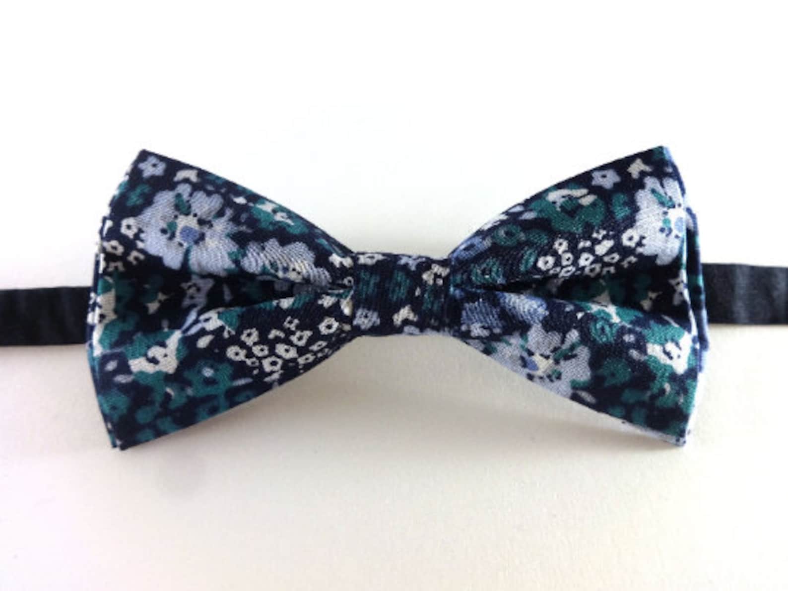 Blue Floral Bow Tie floral bow tie wedding bow tie blue | Etsy