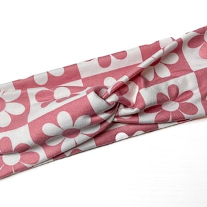 Pink checker daisy, twist headband, nurse headband, adult turban, headbands for women, cute headband, stretchy, chunky, boho, comfortable