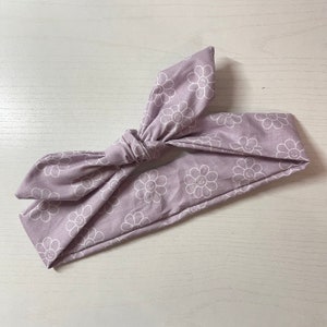 Purple & white Daisies, tie on headband, nurse headband, adult turban, headbands for women, cute headband, Pin up, chunky, boho, comfortable