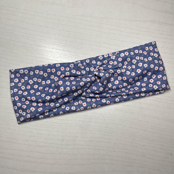 Blue Floral Twist Headband: Stretchy Knit Turban for Women  display picture 1