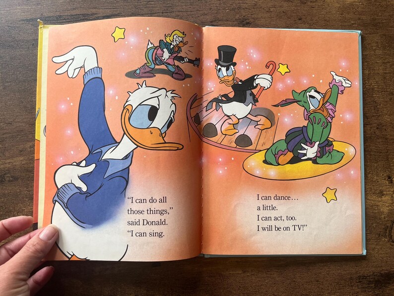Donald Duck, TV Star! - a Golden Easy Reader - Vintage Hardcover Children's Book 1988 image 8