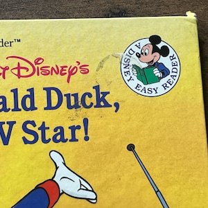 Donald Duck, TV Star! - a Golden Easy Reader - Vintage Hardcover Children's Book 1988 image 2