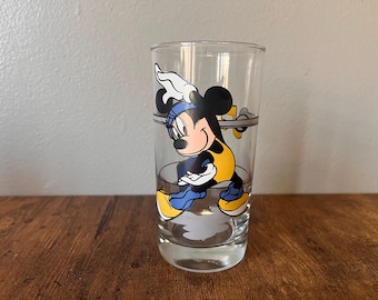 Minnie Mouse bailando con un boombox, vaso vintage