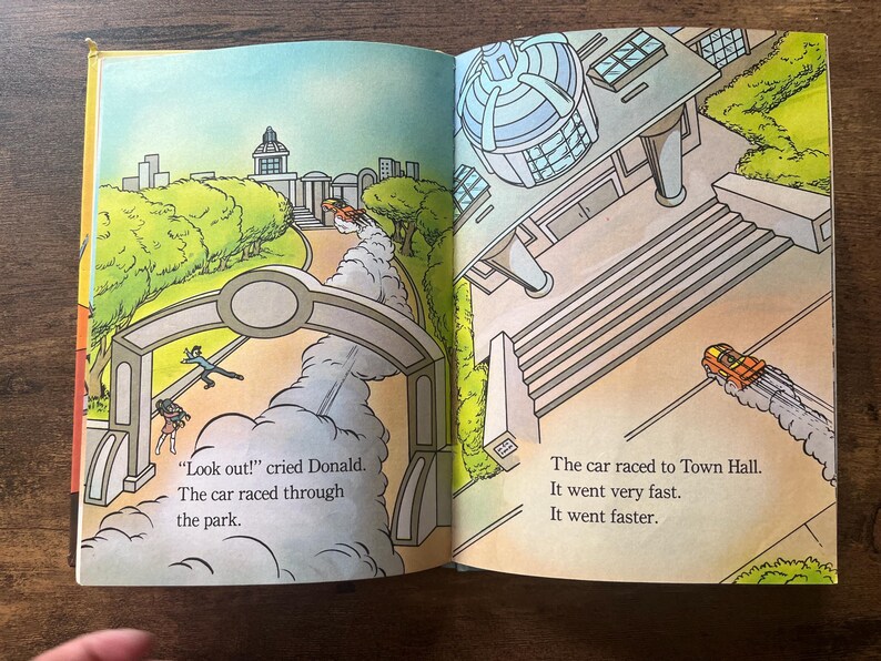Donald Duck, TV Star! - a Golden Easy Reader - Vintage Hardcover Children's Book 1988 image 6