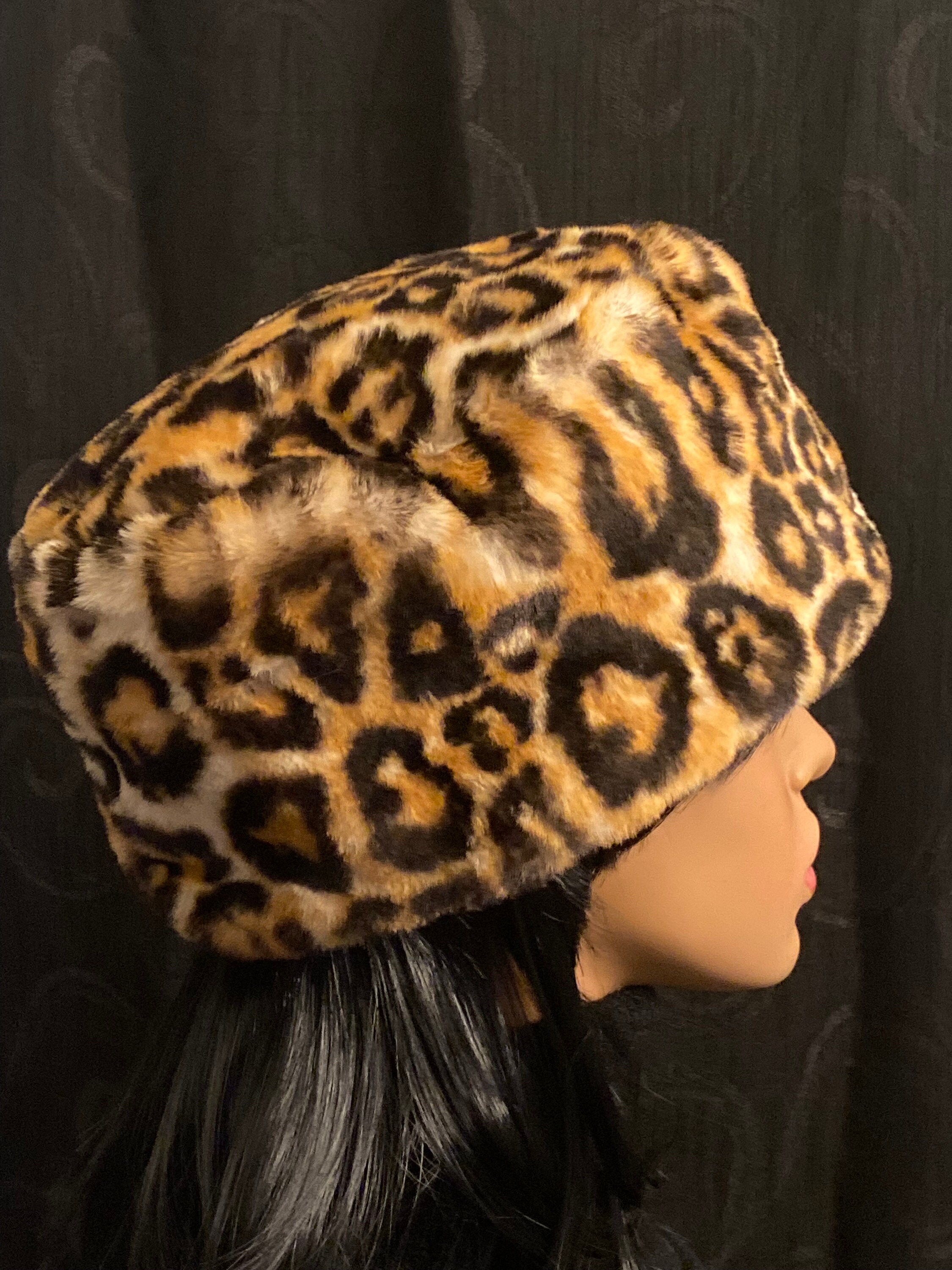 Leopard fur hat deals