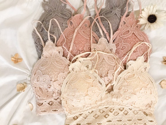 36 Pieces of Lacey Ladys Wireless, No Pad Mama Bra Size 38c